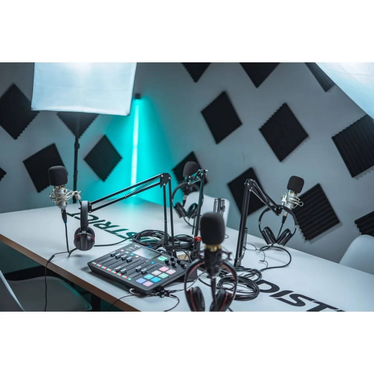 Beginner Podcasting Kit for Schools